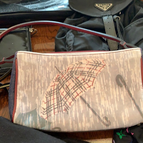 Burberry bag - Picture 1 of 2